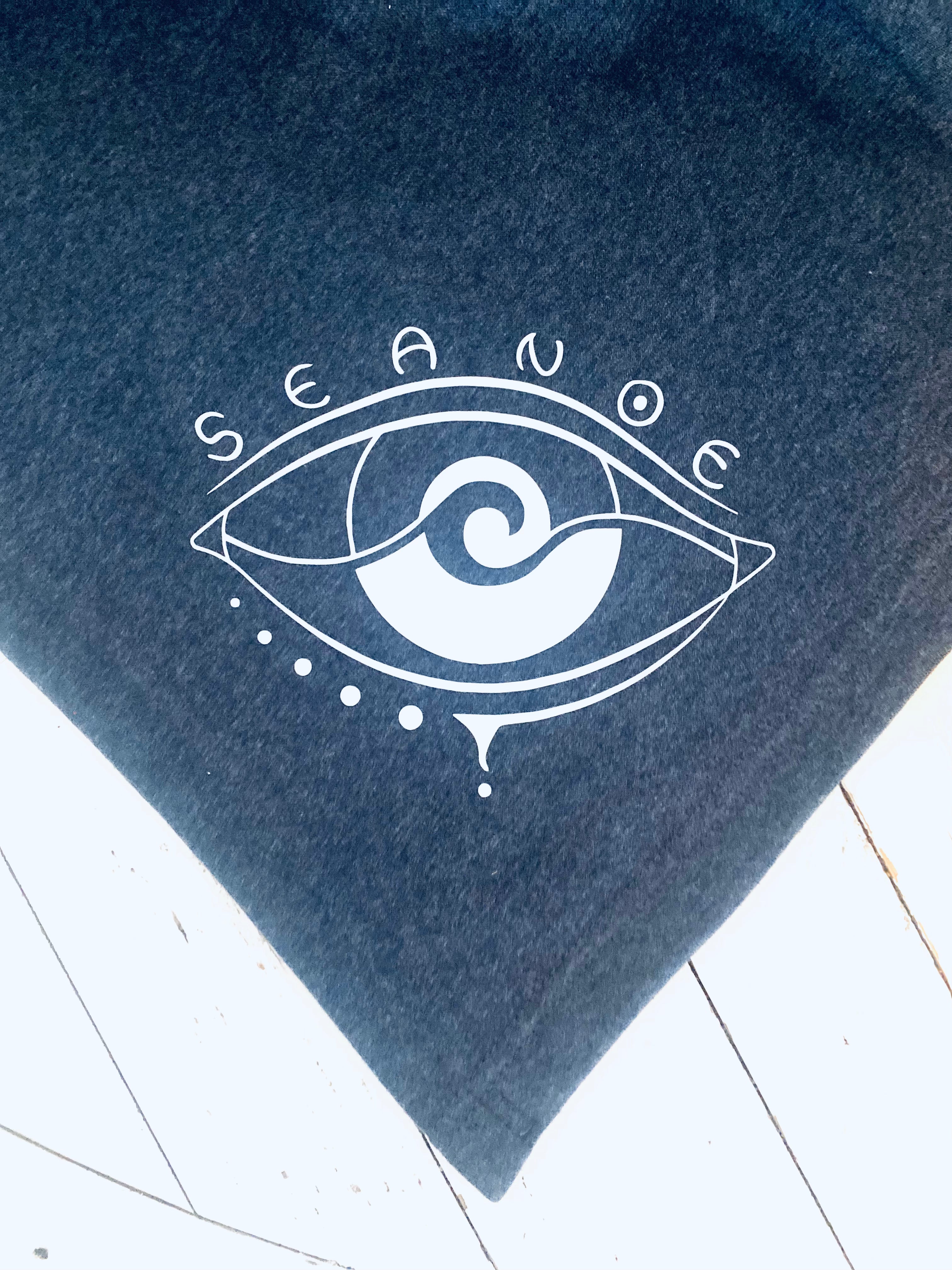 SOFTEST NAVY SEANOE LOGO BLANKET
