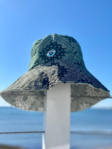 BLUE CHECKERED TERRY BUCKET HAT