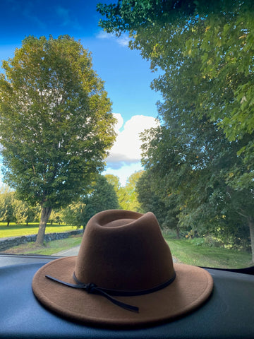 TAUPE LEATHER BAND RANCHER HAT