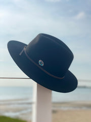 BLACK LEATHER BOW RANCHER HAT